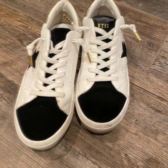 Steve Madden star sneakers golden Size 9 - Picture 4 of 5